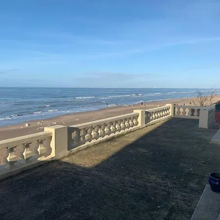Coastal Haven Yourhosthelper Appartement